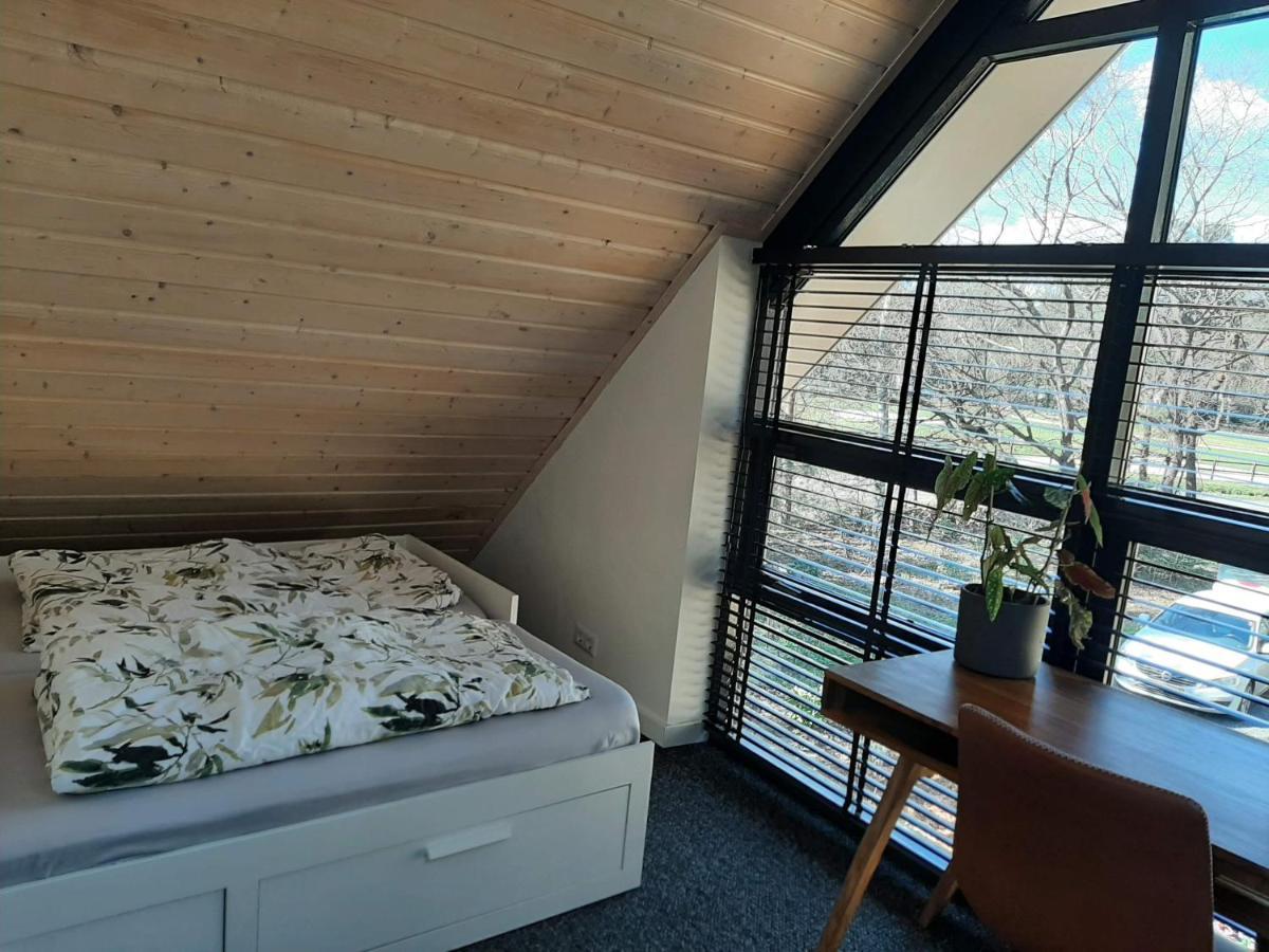 Vakantiehuis Met Hottub En Barrelsauna オンメン エクステリア 写真