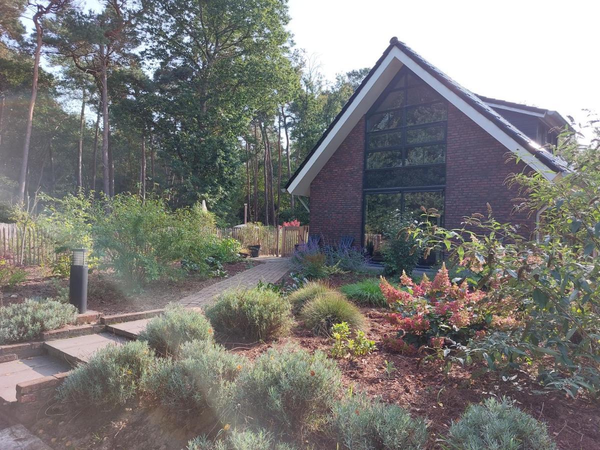 Vakantiehuis Met Hottub En Barrelsauna オンメン エクステリア 写真
